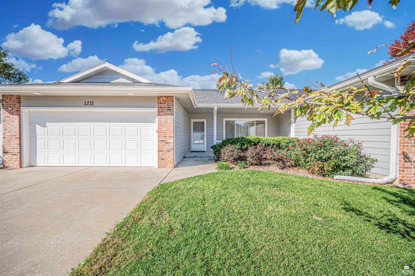 1221 NW 5th Street, Abilene, KS 67410