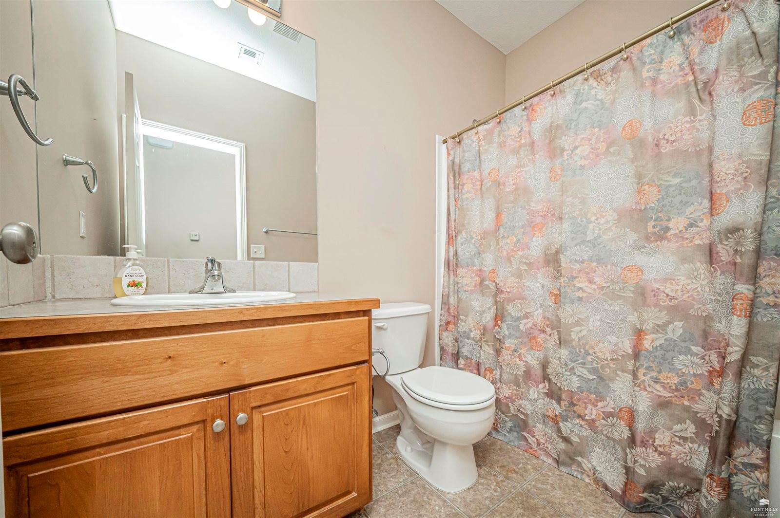 1221 NW 5th Street, Abilene, KS 67410