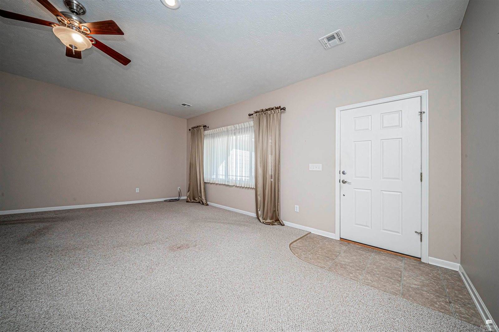 1221 NW 5th Street, Abilene, KS 67410