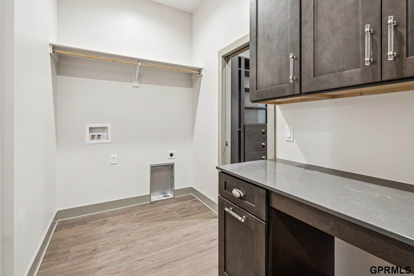 5763 Kestrel Parkway, Elkhorn, NE 68022