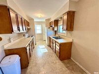 815 1ST Street, Colona, IL 61241