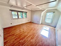 815 1ST Street, Colona, IL 61241