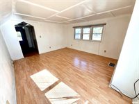 815 1ST Street, Colona, IL 61241