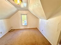 815 1ST Street, Colona, IL 61241