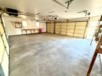 815 1ST Street, Colona, IL 61241