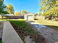 815 1ST Street, Colona, IL 61241