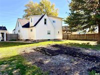 815 1ST Street, Colona, IL 61241
