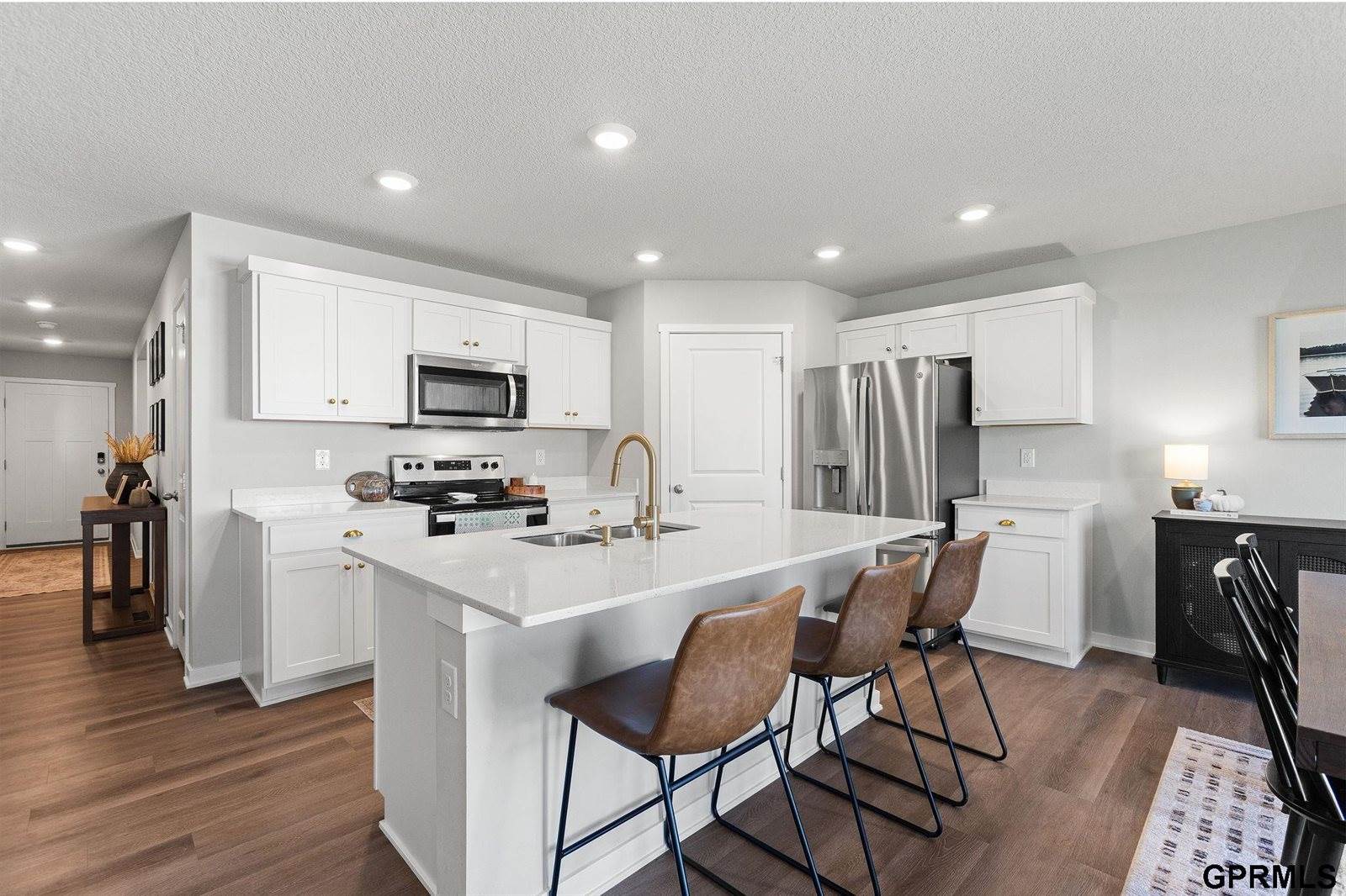 8507 South 184Th Street, Omaha, NE 68136