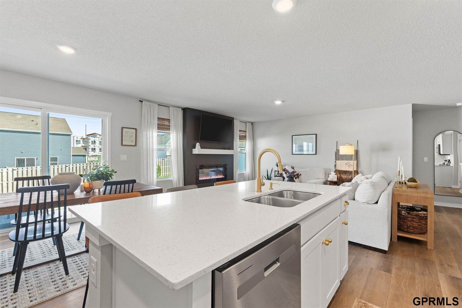 8507 South 184Th Street, Omaha, NE 68136