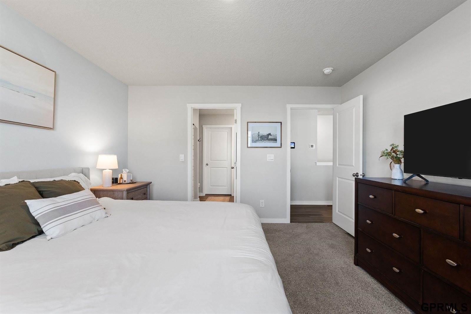 8507 South 184Th Street, Omaha, NE 68136