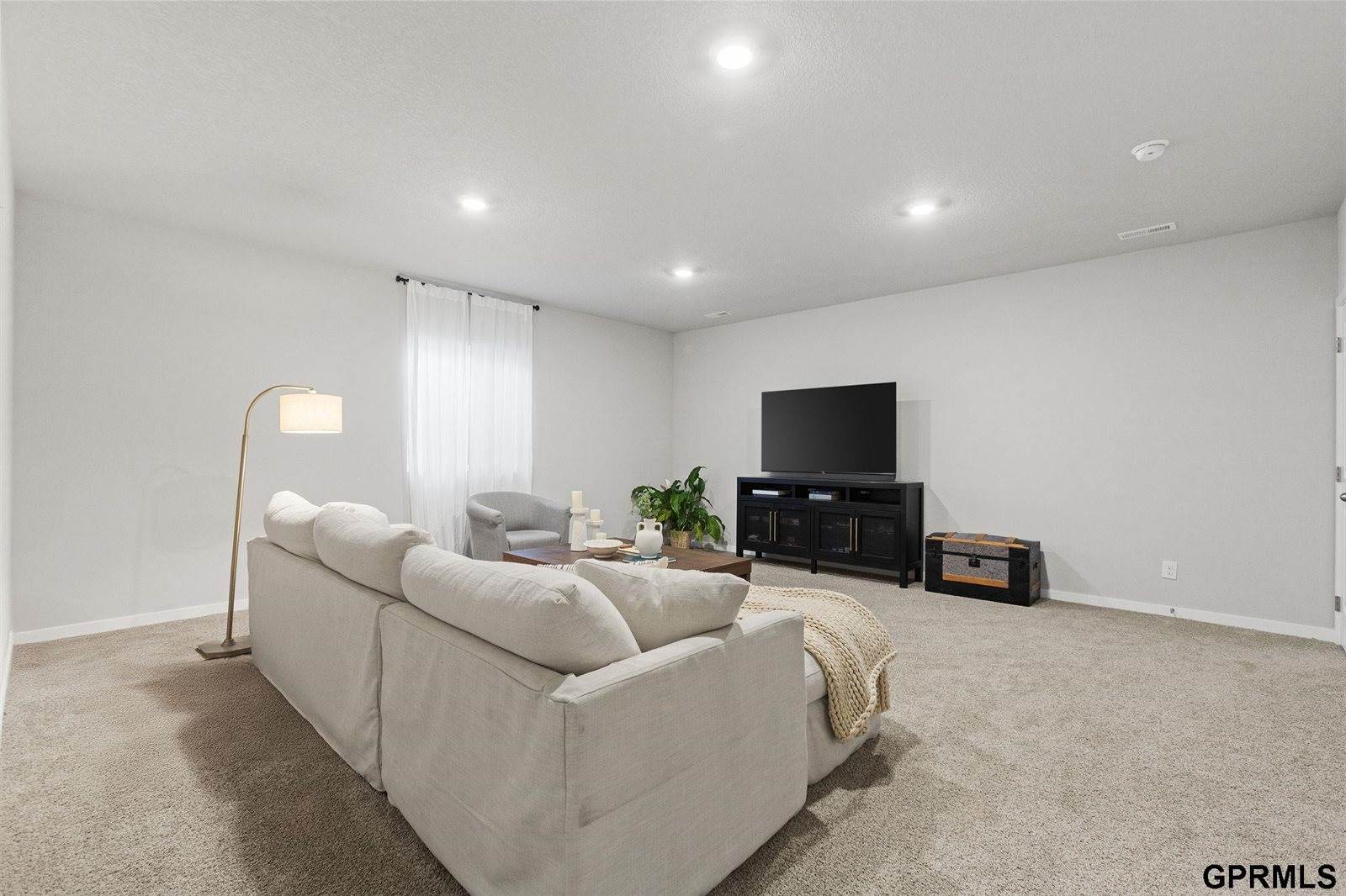 8507 South 184Th Street, Omaha, NE 68136