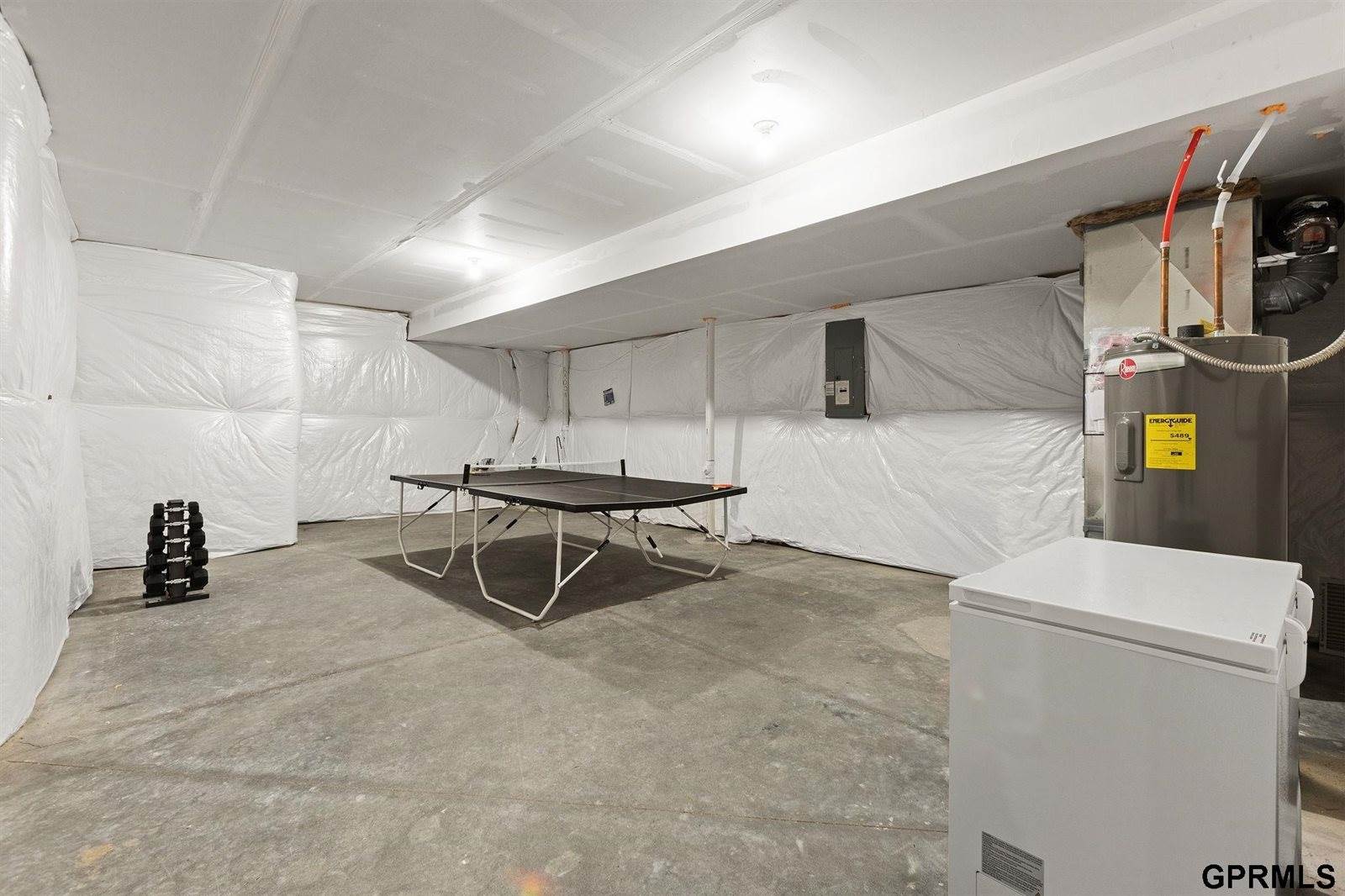 8507 South 184Th Street, Omaha, NE 68136