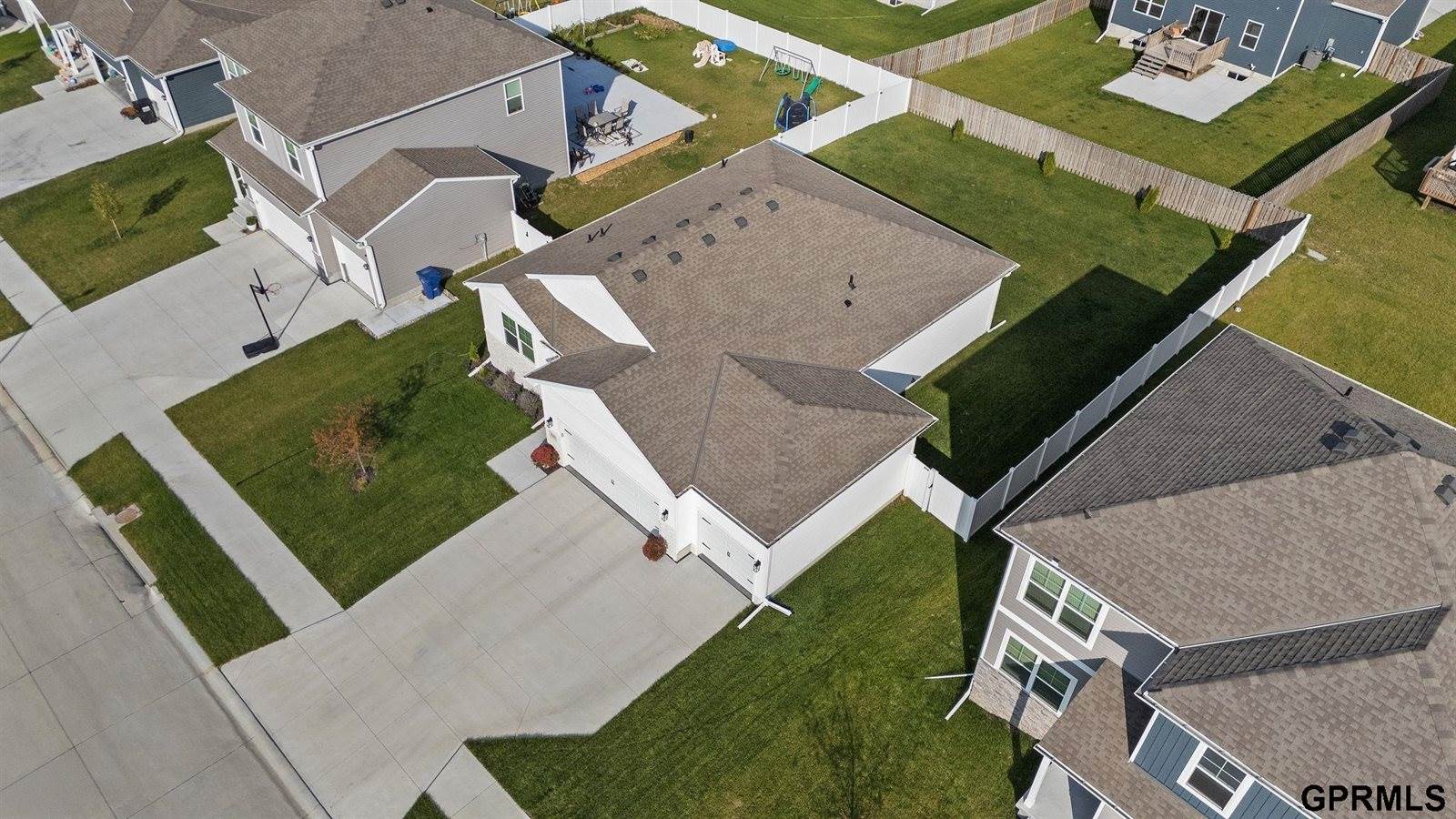 8507 South 184Th Street, Omaha, NE 68136