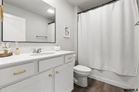 8507 South 184Th Street, Omaha, NE 68136