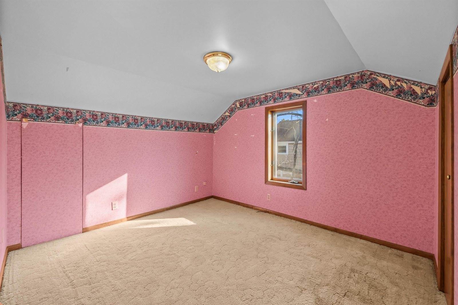 909 Illinois Avenue, Stevens Point, WI 54481