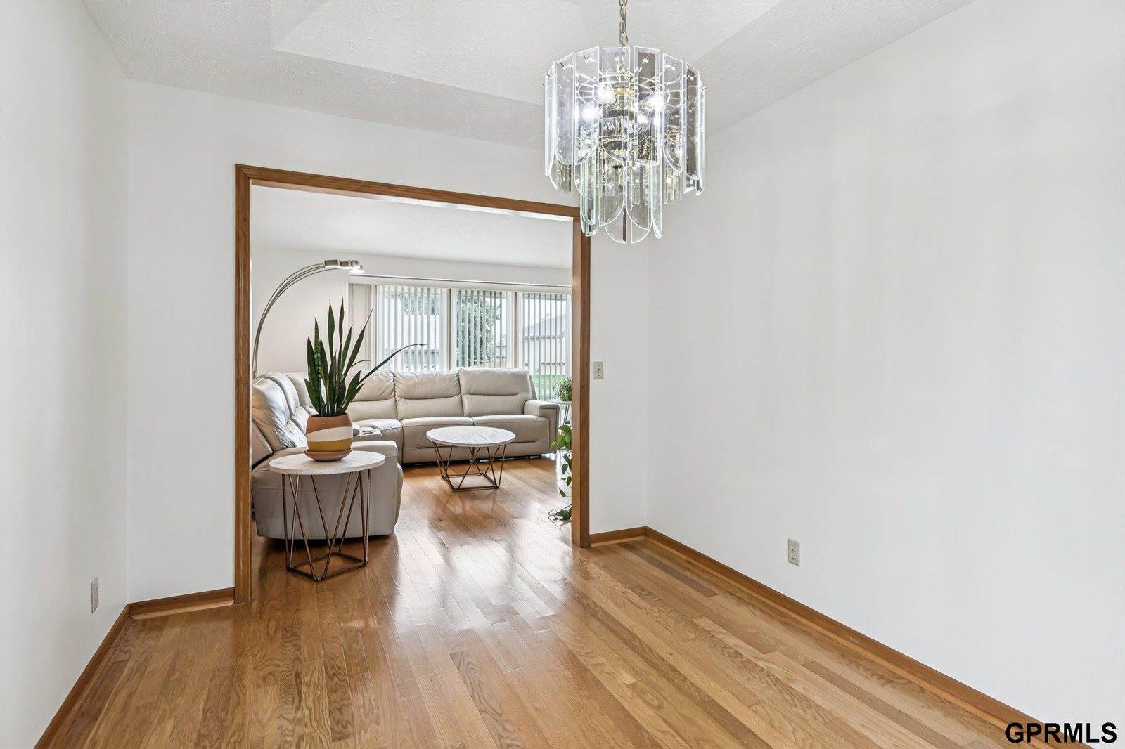 6304 North 103Rd Street, Omaha, NE 68134