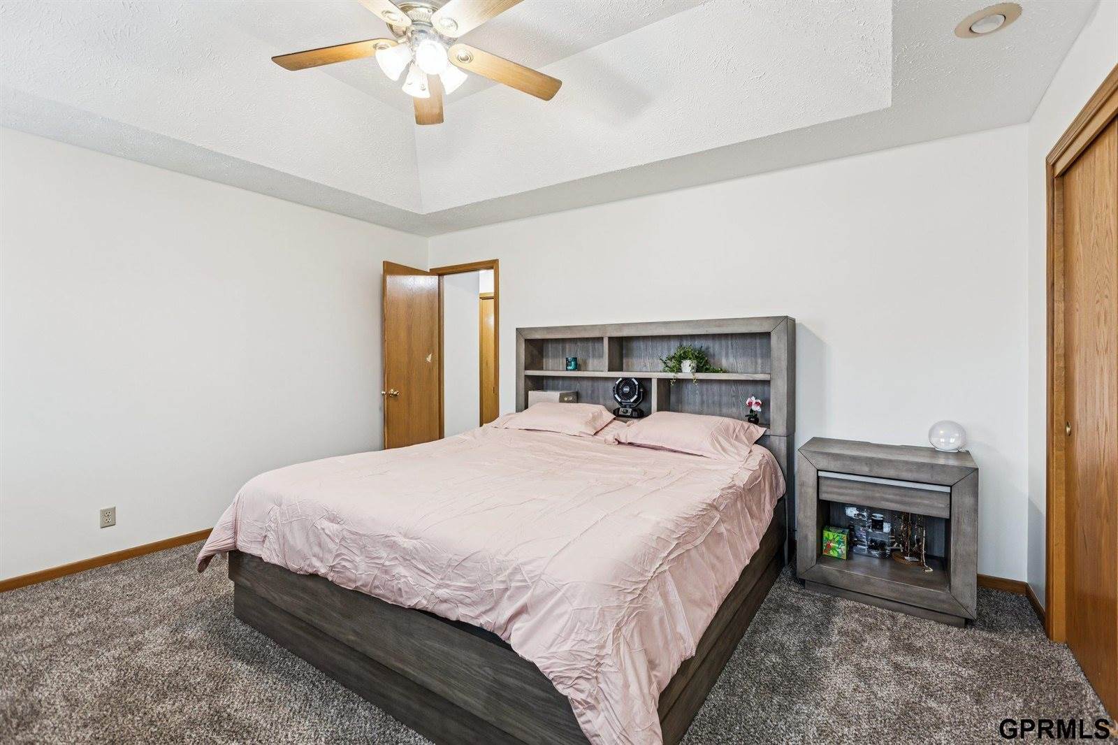 6304 North 103Rd Street, Omaha, NE 68134