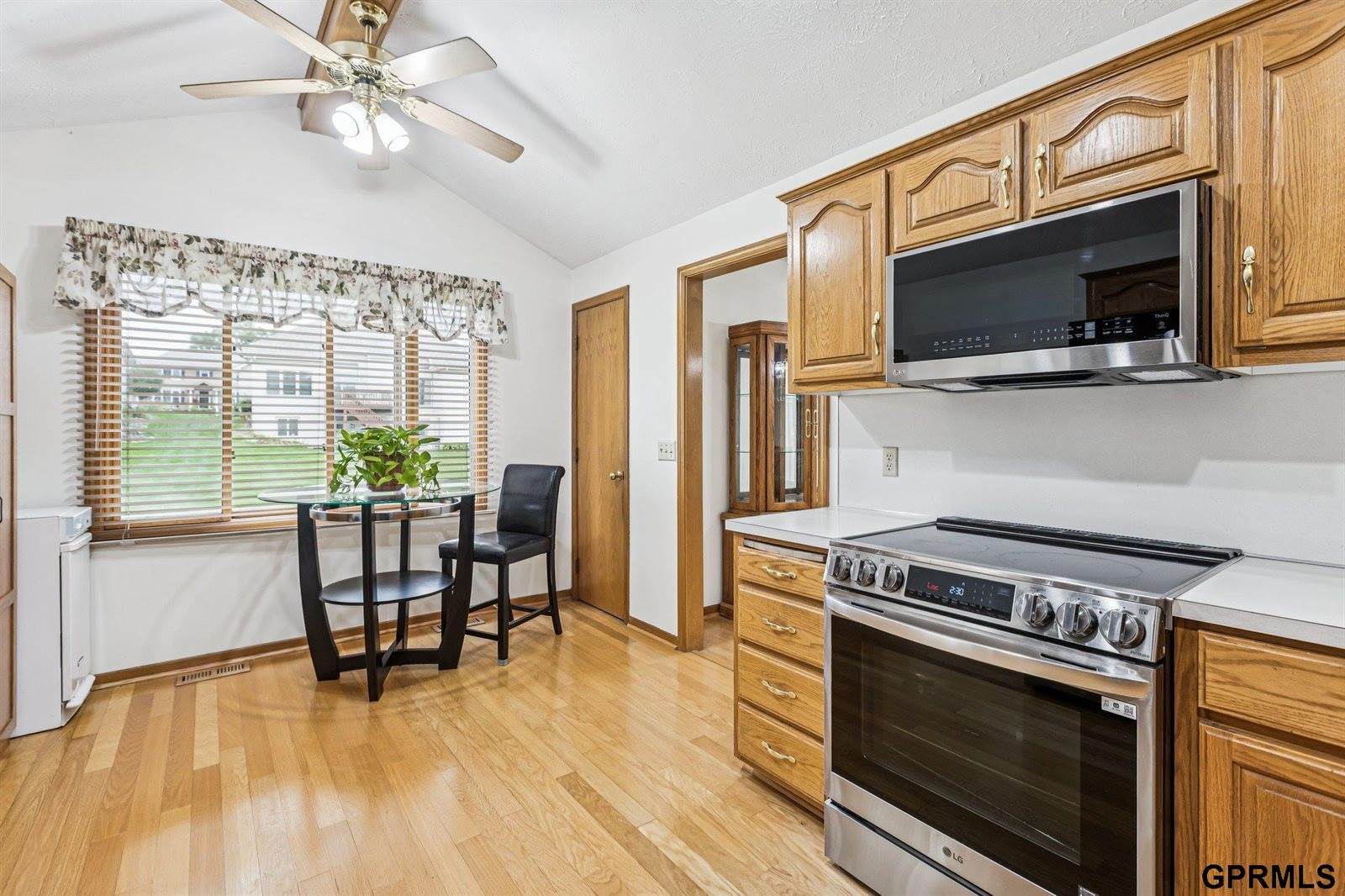 6304 North 103Rd Street, Omaha, NE 68134