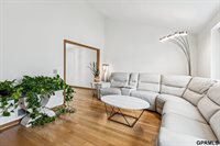 6304 North 103Rd Street, Omaha, NE 68134