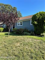 60 Shell Street, Beachwood, NJ 08722