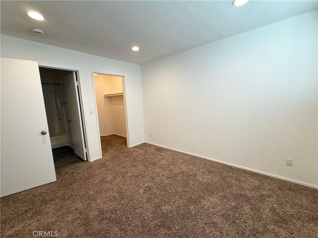 14307 Foothill Blvd #B6, Sylmar, CA 91342