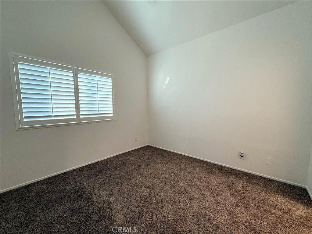 14307 Foothill Blvd #B6, Sylmar, CA 91342