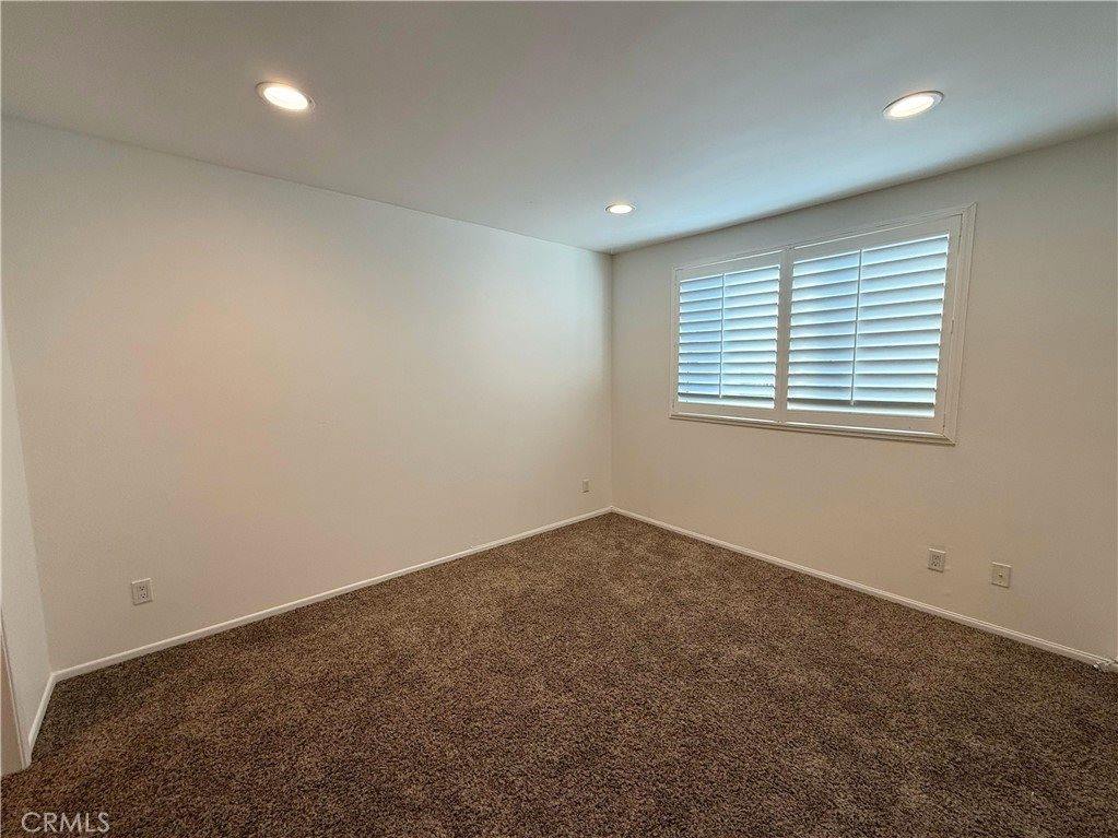 14307 Foothill Blvd #B6, Sylmar, CA 91342