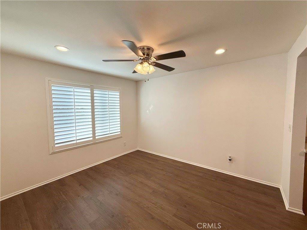 14307 Foothill Blvd #B6, Sylmar, CA 91342