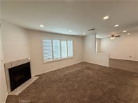 14307 Foothill Blvd #B6, Sylmar, CA 91342