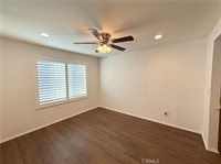 14307 Foothill Blvd #B6, Sylmar, CA 91342