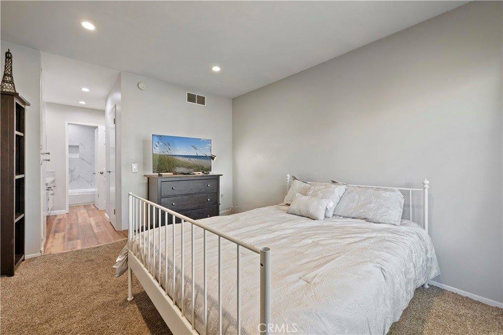 23515 Lyons, #225, Valencia, CA 91355