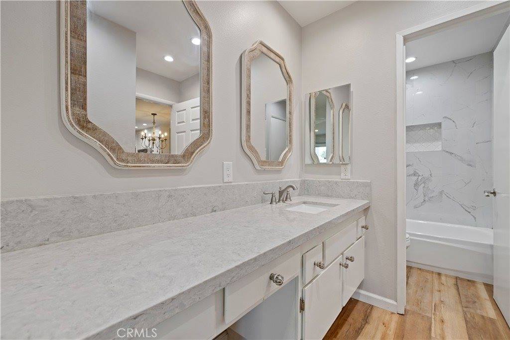 23515 Lyons, #225, Valencia, CA 91355