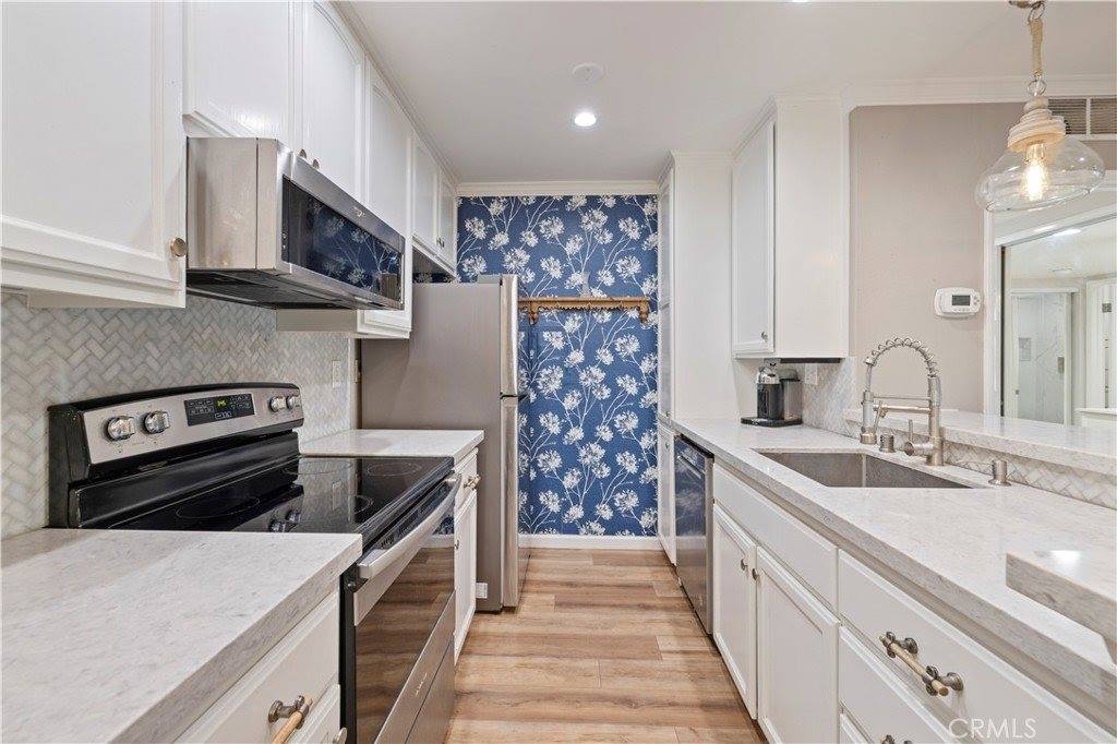 23515 Lyons, #225, Valencia, CA 91355