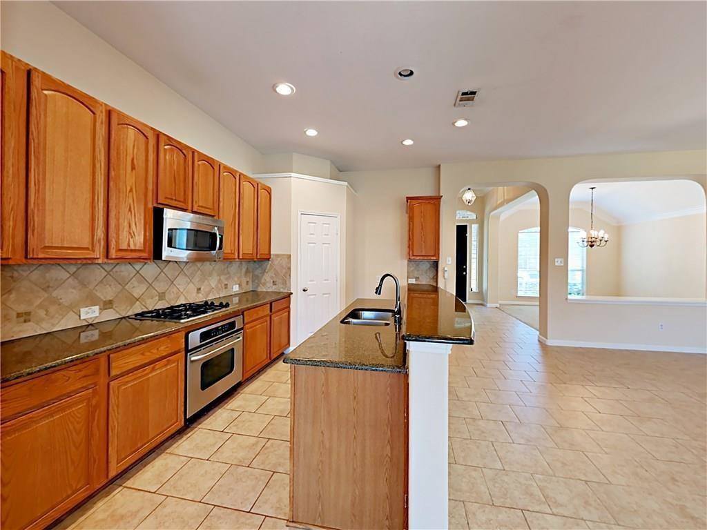 4935 Screech Owl Lane, Grand Prairie, TX 75052