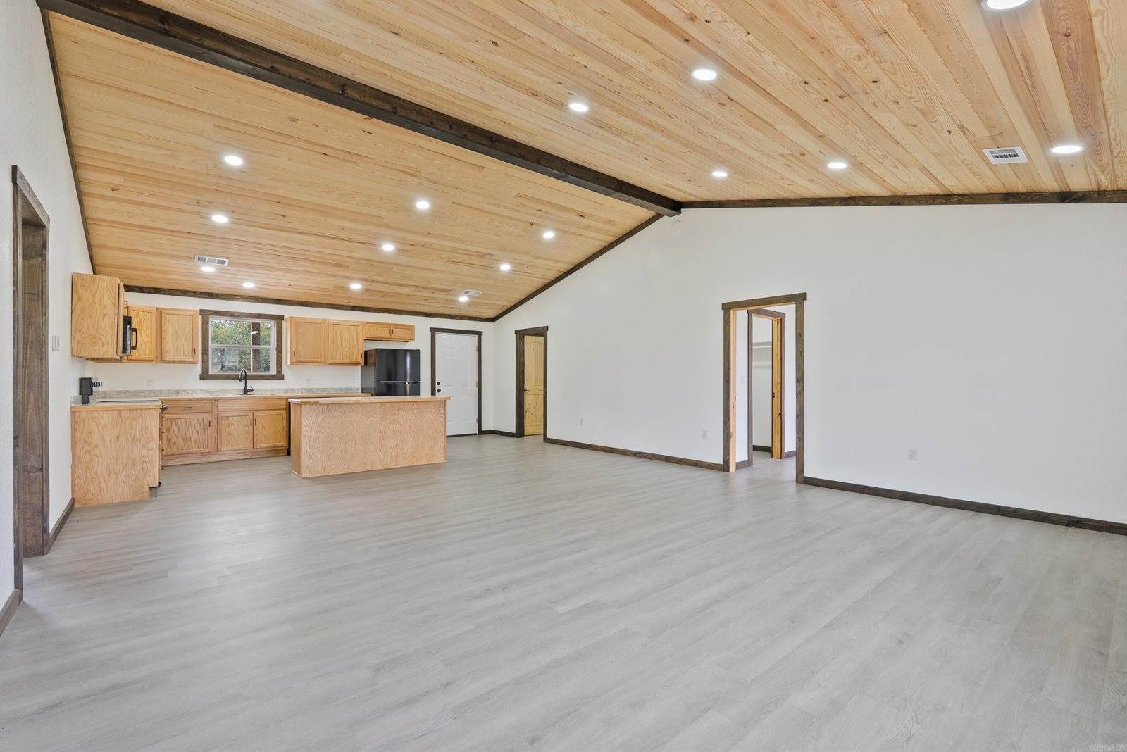 642 School Road, Rose Bud, AR 72137