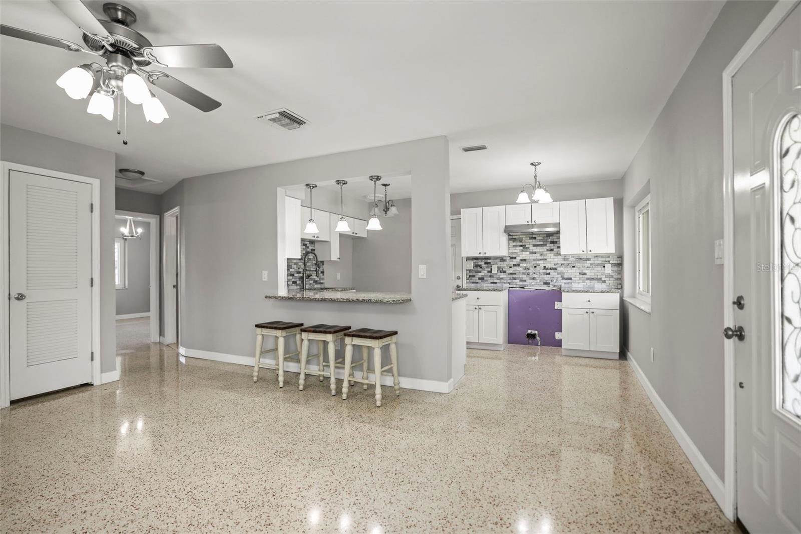 560 Baywood Drive South, Dunedin, FL 34698