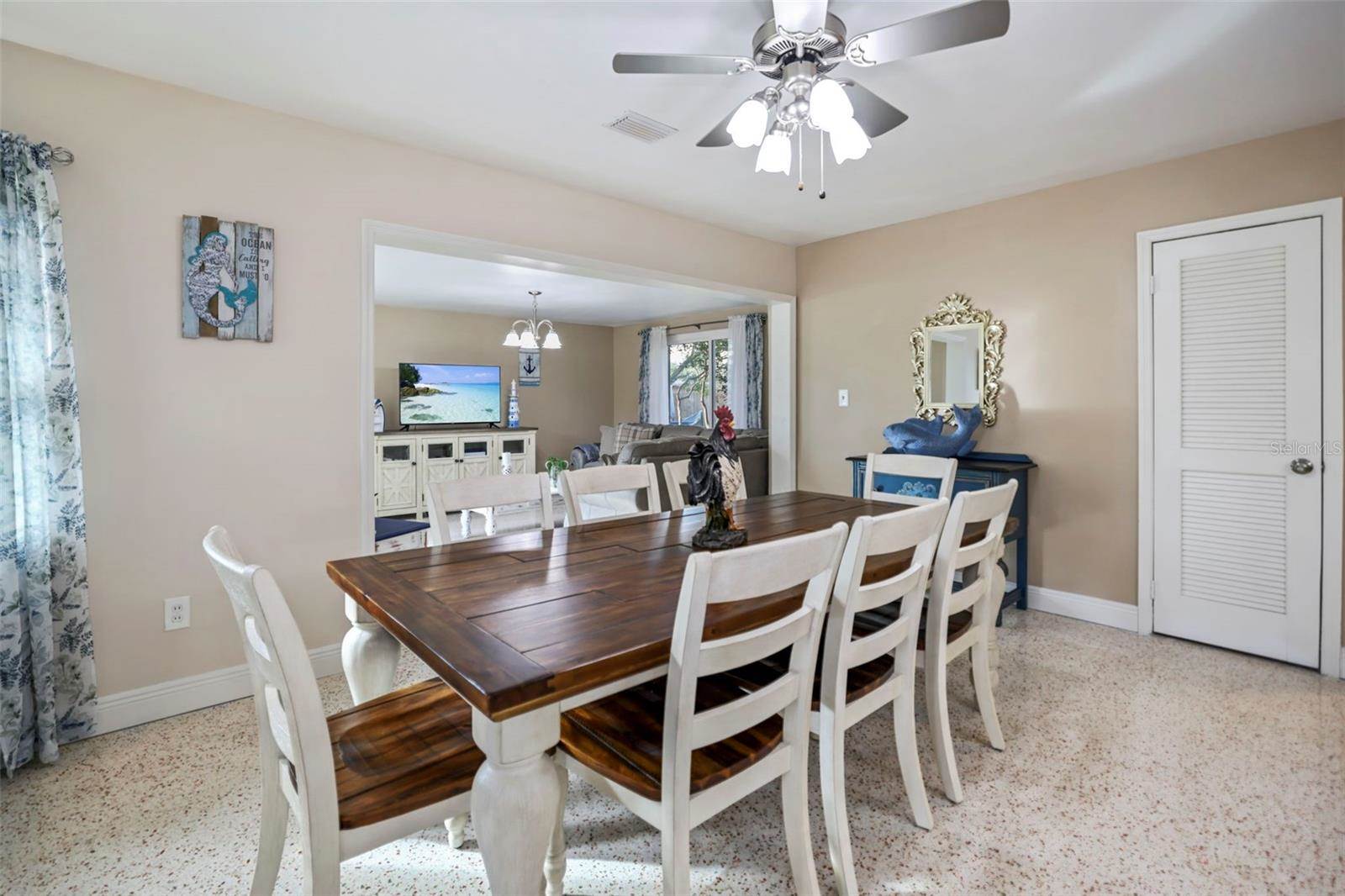 560 Baywood Drive South, Dunedin, FL 34698