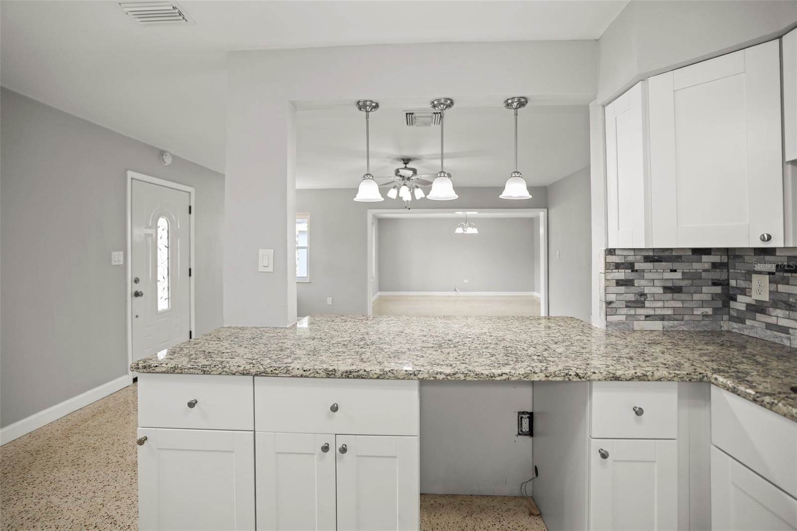 560 Baywood Drive South, Dunedin, FL 34698