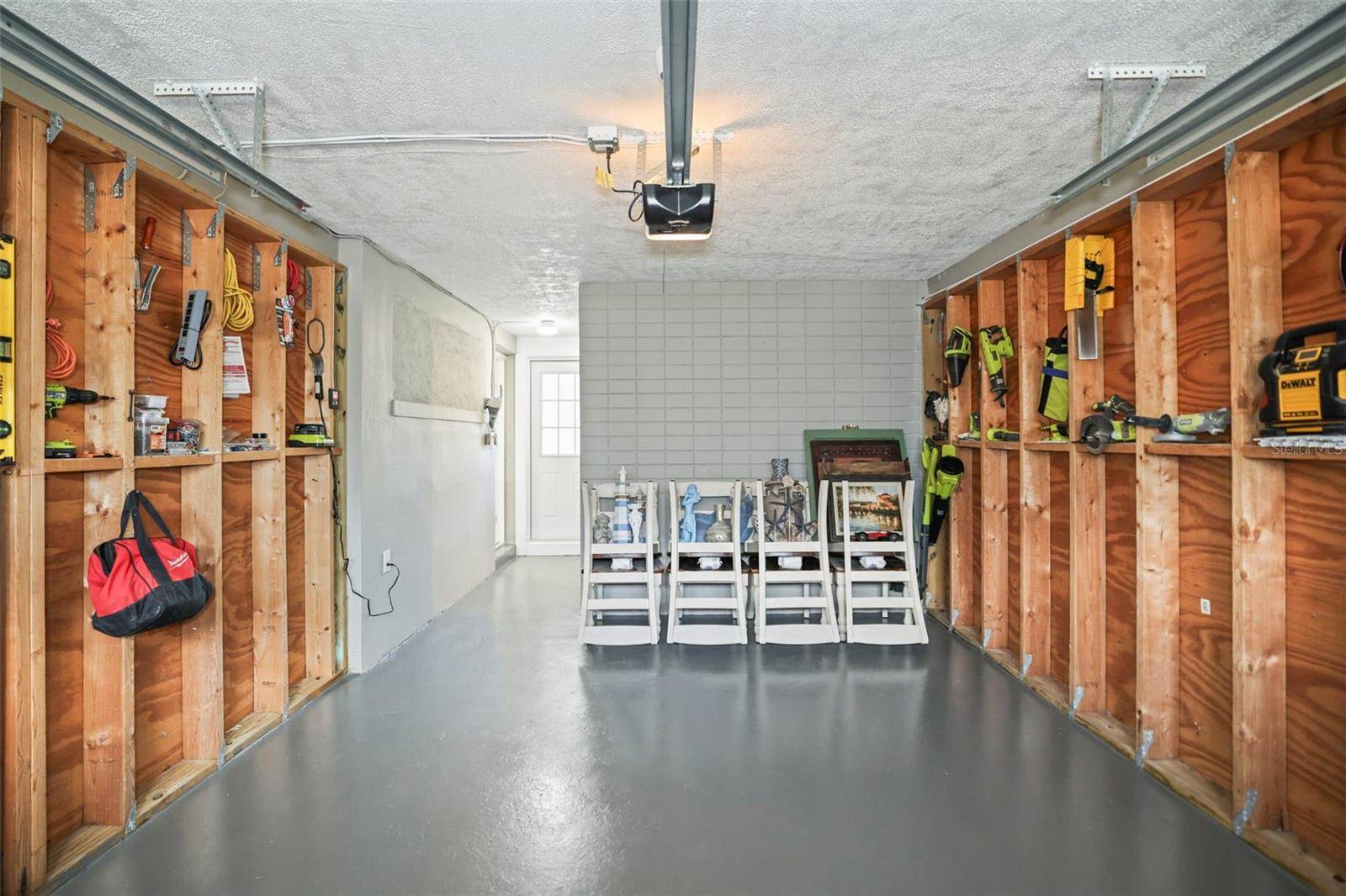 560 Baywood Drive South, Dunedin, FL 34698