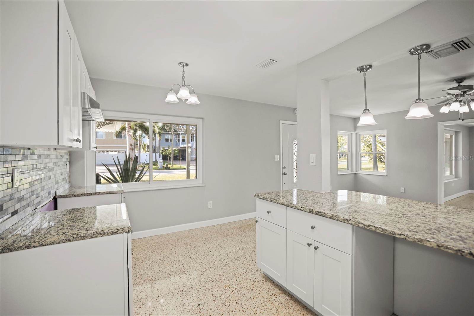 560 Baywood Drive South, Dunedin, FL 34698