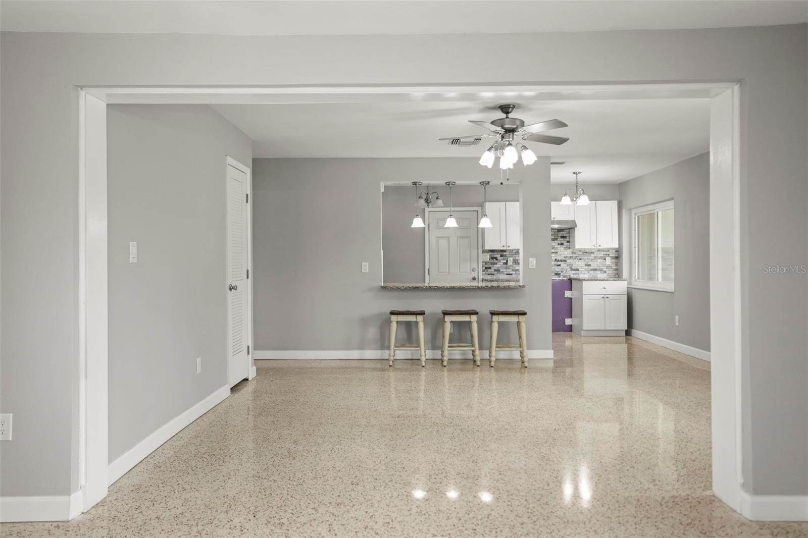 560 Baywood Drive South, Dunedin, FL 34698