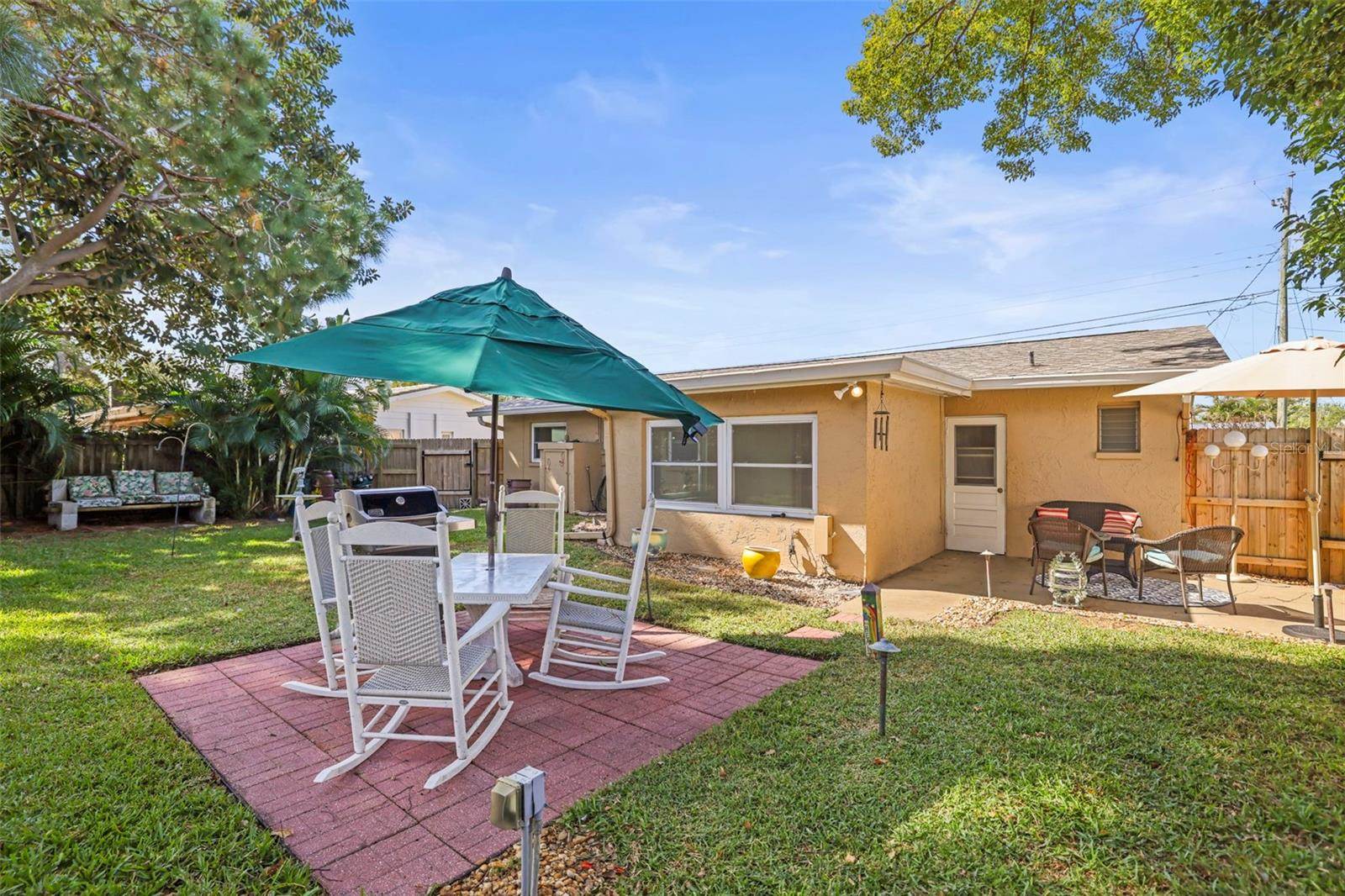 1215 Lazy Lake Road East, Dunedin, FL 34698