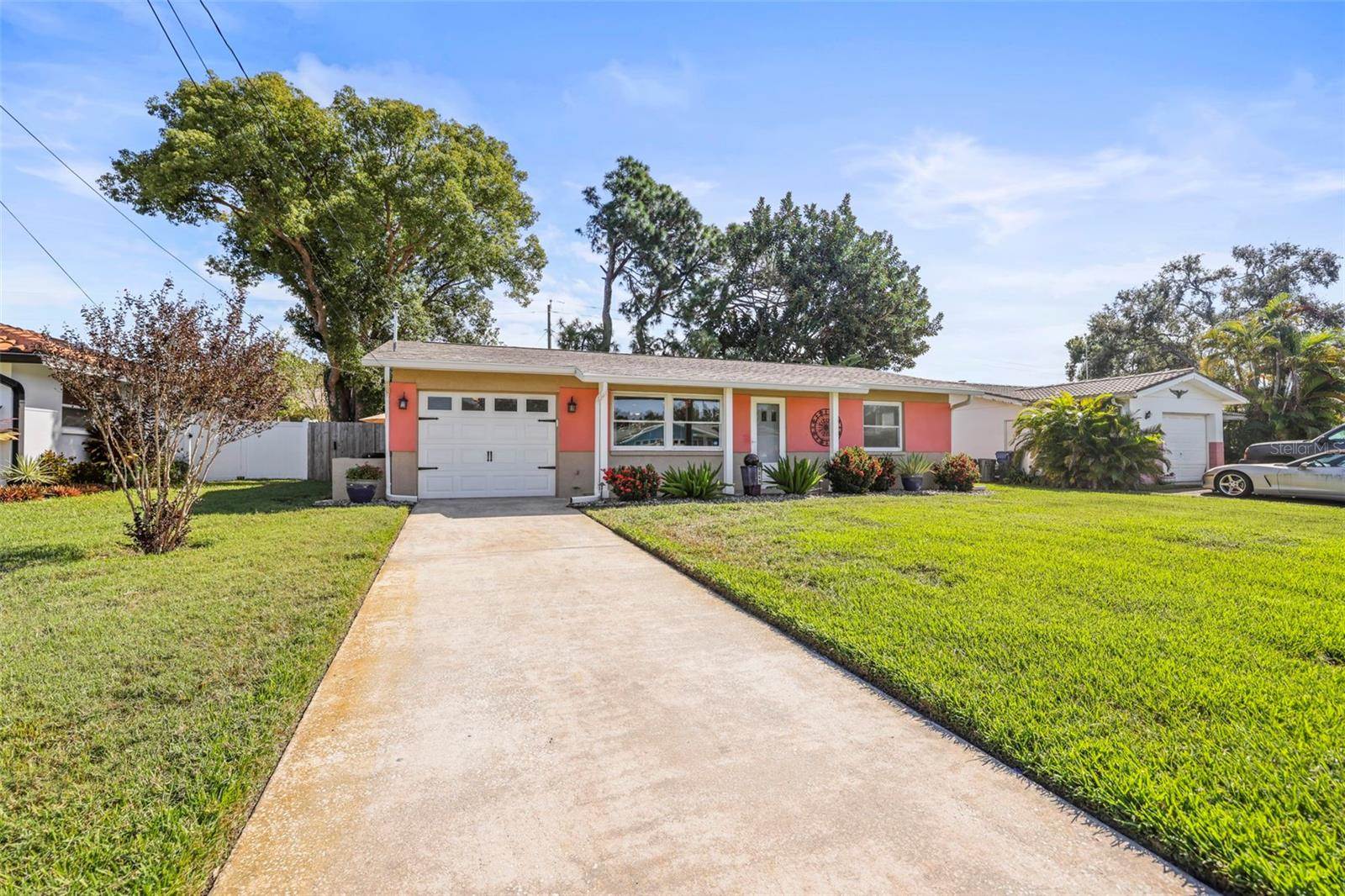 1215 Lazy Lake Road East, Dunedin, FL 34698