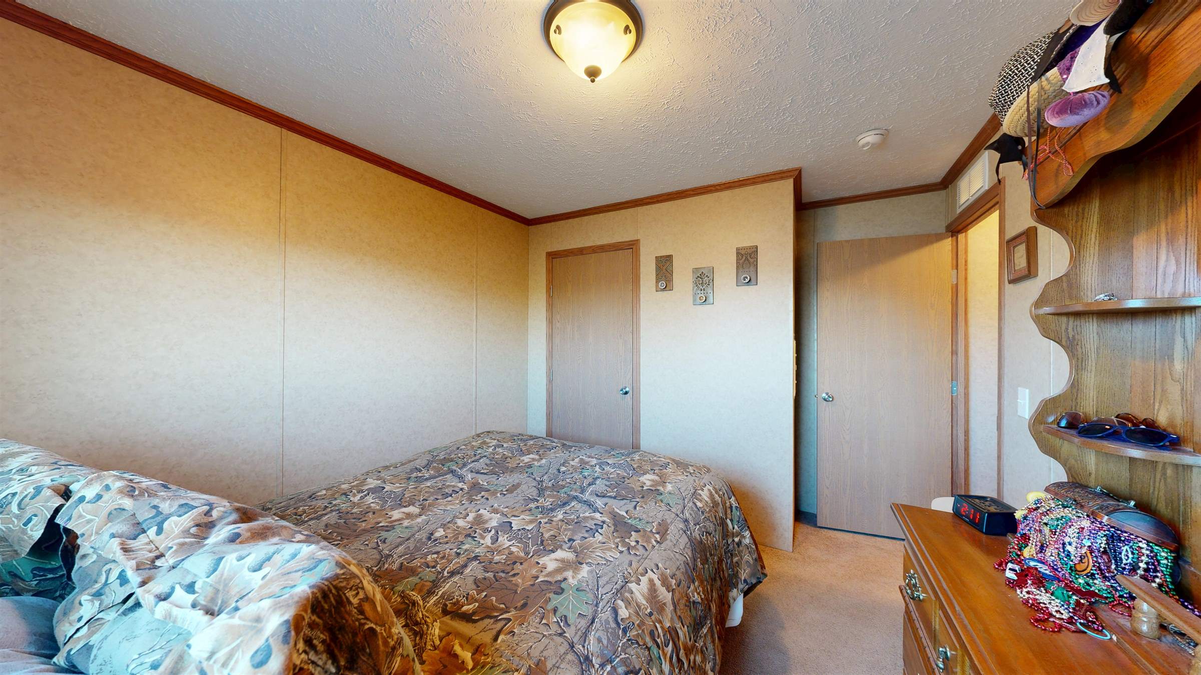 1670 River View Rd, Unit 4, Lansing, IA 52151