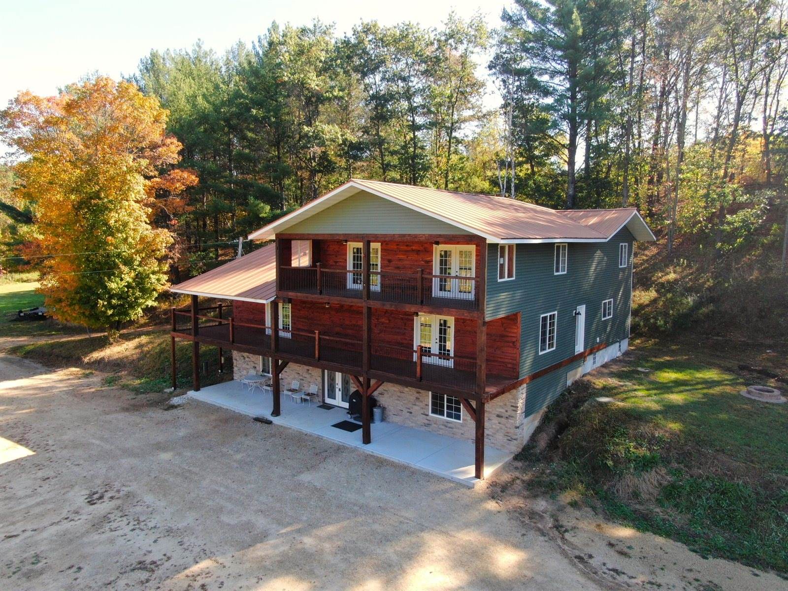 26378 Drake Ln, Henrietta, WI 53924