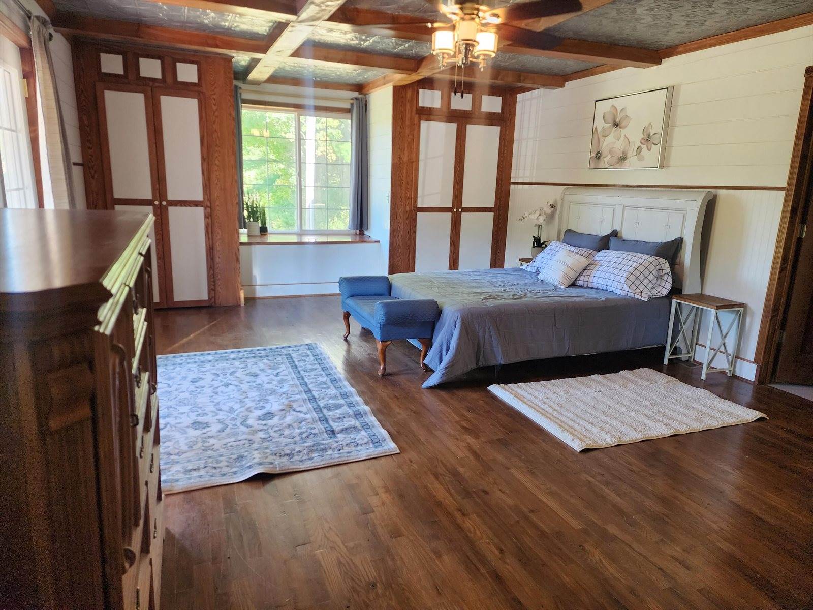 26378 Drake Ln, Henrietta, WI 53924