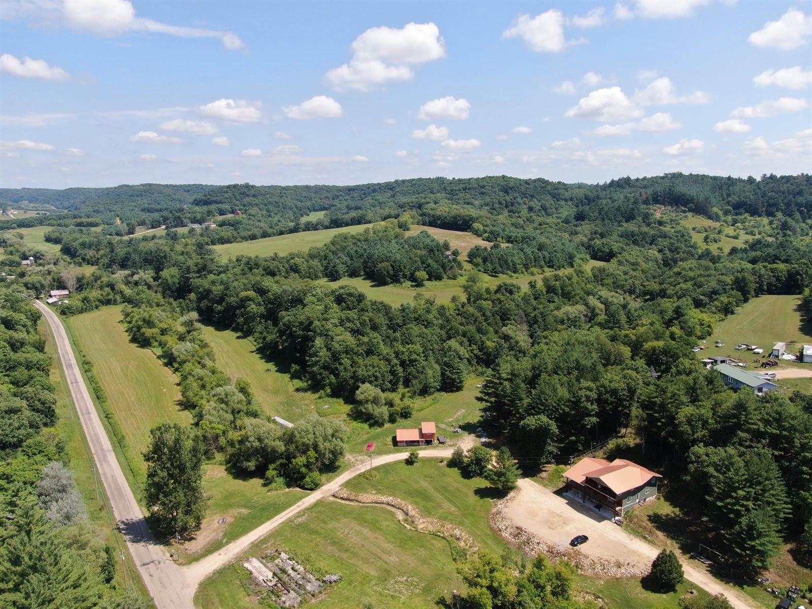 26378 Drake Ln, Henrietta, WI 53924