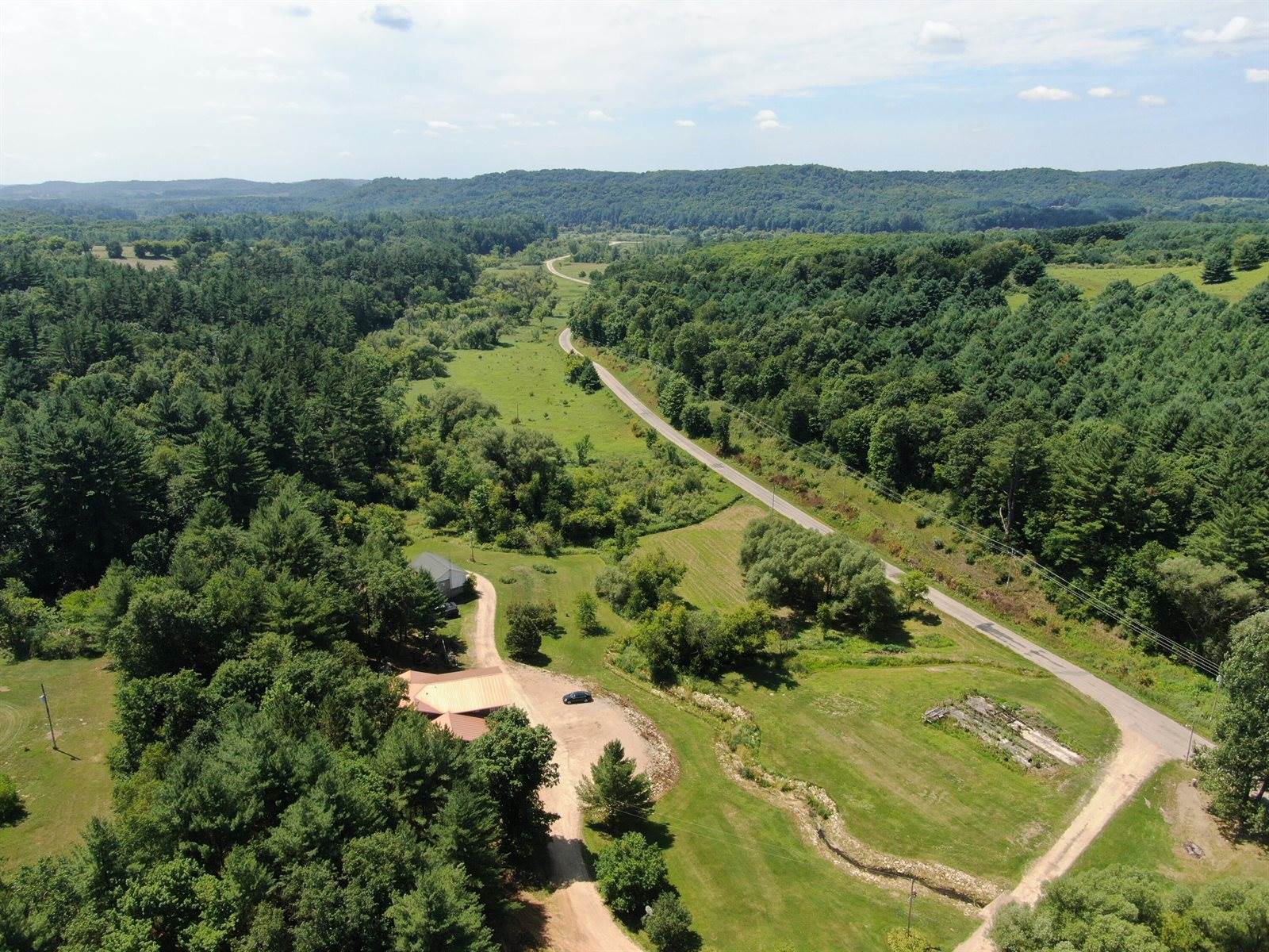 26378 Drake Ln, Henrietta, WI 53924