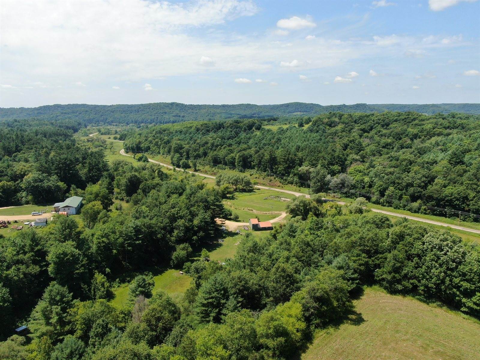 26378 Drake Ln, Henrietta, WI 53924