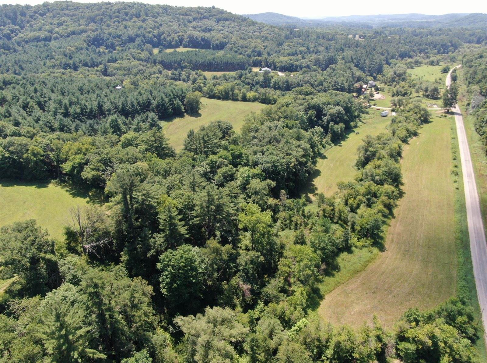 26378 Drake Ln, Henrietta, WI 53924